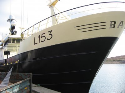 Fiskefartøj på værft